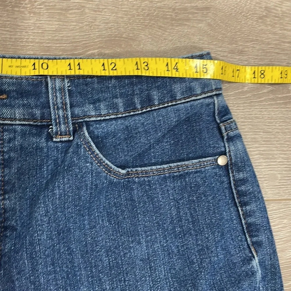 Christopher & Banks Classic Fit Denim Jeans 6 - Picture 9 of 16